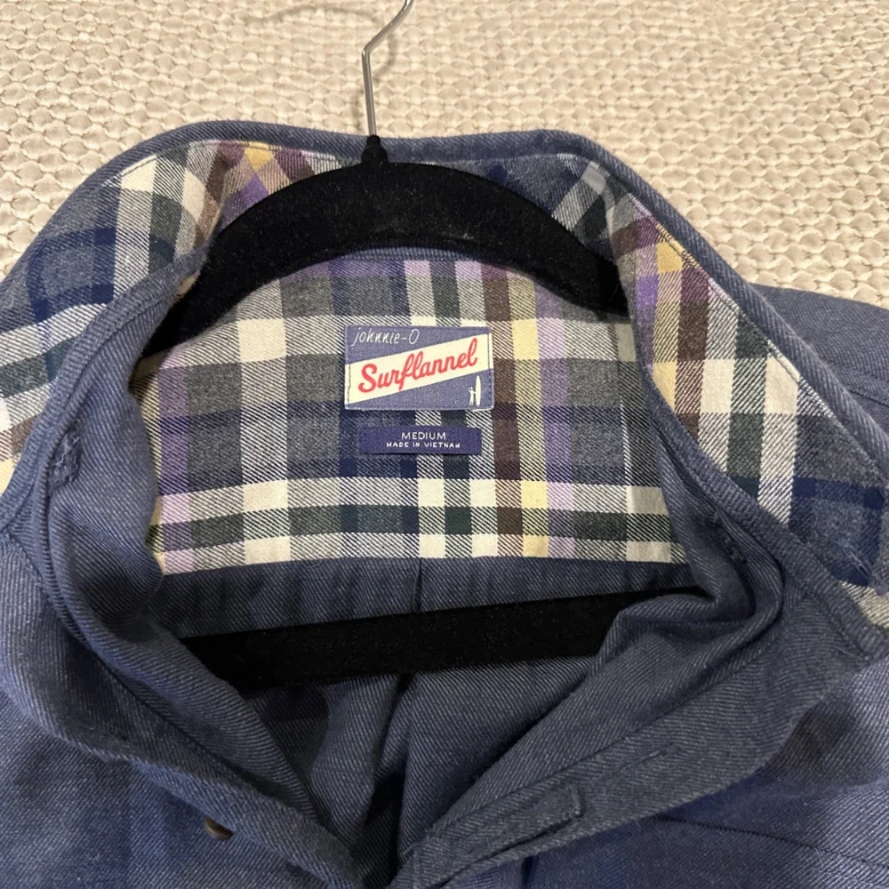 Johnnie-O Casual Button-Down Shirt / Twilight (Navy) Color / Men’s M Size - Picture 3 of 7